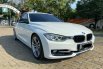 BMW 3 Series 328i 2014 Putih 3