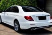 Lokasi jakarta Mercedes-Benz E-Class E 300 2018 Putih km 18 ribuan sunroof cash kredit proses bisa 6