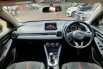 Mazda 2 1.5 R Hatchback AT 2016 Putih Dp 8,9 Jt No Pol Genap 10