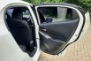 Mazda 2 1.5 R Hatchback AT 2016 Putih Dp 8,9 Jt No Pol Genap 13