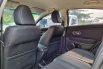 Honda HR-V 1.5L E CVT AT Matic 2017 Putih 12