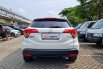 Honda HR-V 1.5L E CVT AT Matic 2017 Putih 15