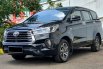 Toyota Kijang Innova V 2.0 Bensin AT 2022 Hitam 3