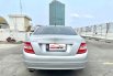 Mercedez Benz C200 CGI Tahun 2011 Silver Metalik 9