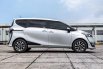 Toyota Sienta Q 2017 Silver 13