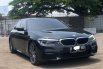 BMW 5 Series 530i M Sport 2020 Hitam 2