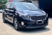 Kia Grand Sedona Ultimate 2017 Biru 2