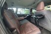 Lokasi jakarta Toyota Kijang Innova V 2021 Abu-abu matic km 13rb dp 75 jt saja 7