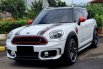 Mini Cooper 2.0L Countryman S (F60) JCW AT 2018 Putih 3