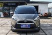 Toyota Sienta V CVT 2017 Coklat 1