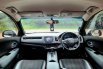 Honda HR-V 1.5 E SUV AT 2016 PUTIH Dp 19,9 Jt No Pol Ganjil 10