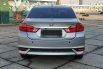 Honda city e at 2018 silver 2