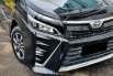 Dp Murah Toyota Voxy 2.0L AT 2019 Hitam 4