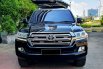 (Low Km)Toyota Land Cruiser 4.5 VX200 VXR Look MBS Dubai VIP 4seat Diesel 2021 Pemakaian 2022 Hitam 2