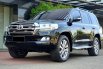 (Low Km)Toyota Land Cruiser 4.5 VX200 VXR Look MBS Dubai VIP 4seat Diesel 2021 Pemakaian 2022 Hitam 4
