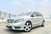 Mercedez Benz B200 Tahun 2012 Automatic Silver  3