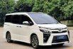 Toyota Voxy 2.0 Wagon AT PUTIH Dp 15,9 Jt No Pol Genap 8