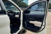 Daihatsu Terios 1.5 R Deluxe SUV AT 2018 PUTIH Dp 14,9 Jt No Pol Ganjil 19