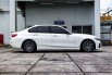 BMW 3 Series 330i 2019 Putih Matic Low KM 16