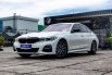 BMW 3 Series 330i 2019 Putih Matic Low KM 17