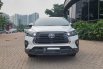 Toyota Venturer 2.0 AT Matic Bensin 2021 Putih Istimewa Terawat 2