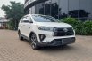 Toyota Venturer 2.0 AT Matic Bensin 2021 Putih Istimewa Terawat 3