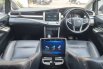 Toyota Venturer 2.0 AT Matic Bensin 2021 Putih Istimewa Terawat 5