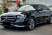 New Model Mercedes Benz E200 Avantgarde (W213) AT 2022 Hitam 3