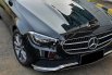 New Model Mercedes Benz E200 Avantgarde (W213) AT 2022 Hitam 4