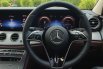 New Model Mercedes Benz E200 Avantgarde (W213) AT 2022 Hitam 14