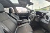 Km31rb record chevrolet trax premier turbo 2018 hitam sunroof tangan pertama dari baru cash kredit 10