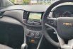 Km31rb record chevrolet trax premier turbo 2018 hitam sunroof tangan pertama dari baru cash kredit 17