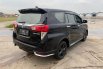 Toyota Venturer 2.0 A/T BSN 2018 Hitam 8