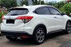 Km21rb Honda HR-V 1.5L E CVT 2018 facelift putih pemakaian 2019 pajak panjang siap pakai 5