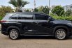 Toyota Kijang Innova Zenix Q Hybrid modelista 2023 hitam gak perlu indent unit ready siap pakai 4