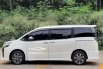 Toyota Voxy 2.0 Wagon AT PUTIH Dp 15,9 Jt No Pol Genap 9