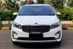 Kia Grand Sedona 2.2 CRDI Diesel Sunroof AT Facelift 2018 Pakai 2019 Putih 1