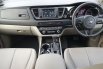 Kia Grand Sedona 2.2 CRDI Diesel Sunroof AT Facelift 2018 Pakai 2019 Putih 10