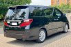 Toyota Alphard X 5