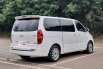 Hyundai H-1 2.5 Royale MPV Diesel AT 2013 PUTIH Dp 3,9 Jt No Pol Genap 16