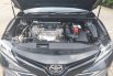 Toyota Camry 2.5 V 2020 Hitam, SunRoof & an Perorangan 17