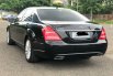 Mercedes-Benz S-Class 300  2011 Hitam 5