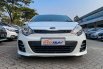 Siap pakai KIA RIO 1.4 HB OPTION AT MATIC 2016 PUTIH 6