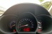 Siap pakai KIA RIO 1.4 HB OPTION AT MATIC 2016 PUTIH 8