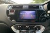 Siap pakai KIA RIO 1.4 HB OPTION AT MATIC 2016 PUTIH 13