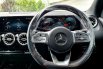 Km8rb Mercedes-Benz GLA 200 AMG Line 2021 hitam record tangan pertama dari baru siap pakai 15