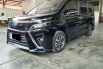 Toyota Voxy 2.0 AT ( Matic ) 2017 Hitam Km Low 32rban Good Condition Siap Pakai 3