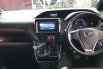 Toyota Voxy A/T ( Matic ) 2017 Hitam Km 32rban Mulus Siap Pakai Good Condition 10