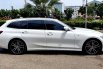 Km8rb BMW 320i Touring M Sport Wagon Facelift AT 2021 putih sunroof cash kredit proses bisa dibantu 14