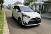 Toyota Sienta V AT CVT 2017 Putih Murah Bagus 2